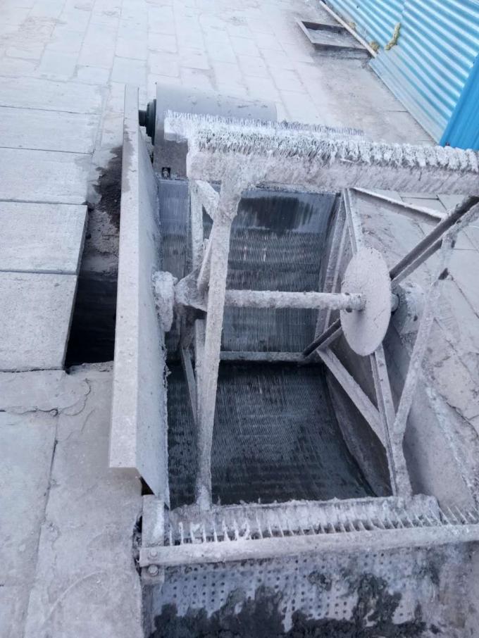 El tamiz del alambre de la cuña del tratamiento de aguas residuales filtra la ranura fácil de la operación 0.05-50m m