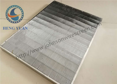 El panel de Vee Wedge Wire Mesh Grids, tamaño de acero inoxidable de la ranura de la pantalla 0.7m m del tamiz